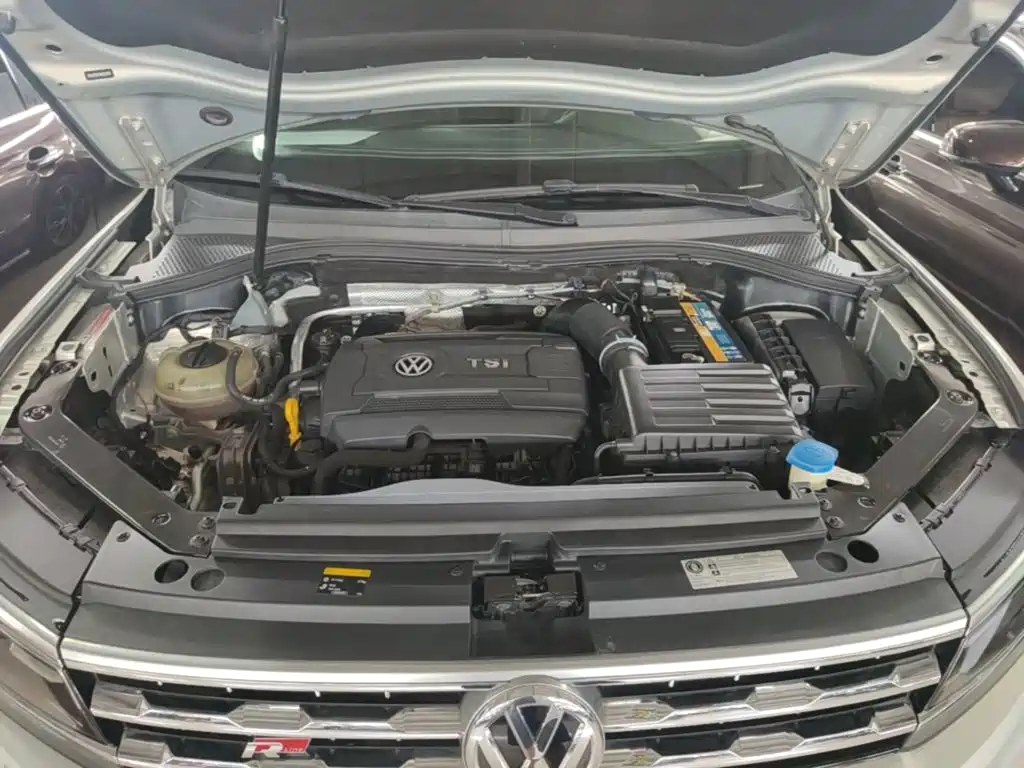 Volkswagen Tiguan L — миниатюра 20