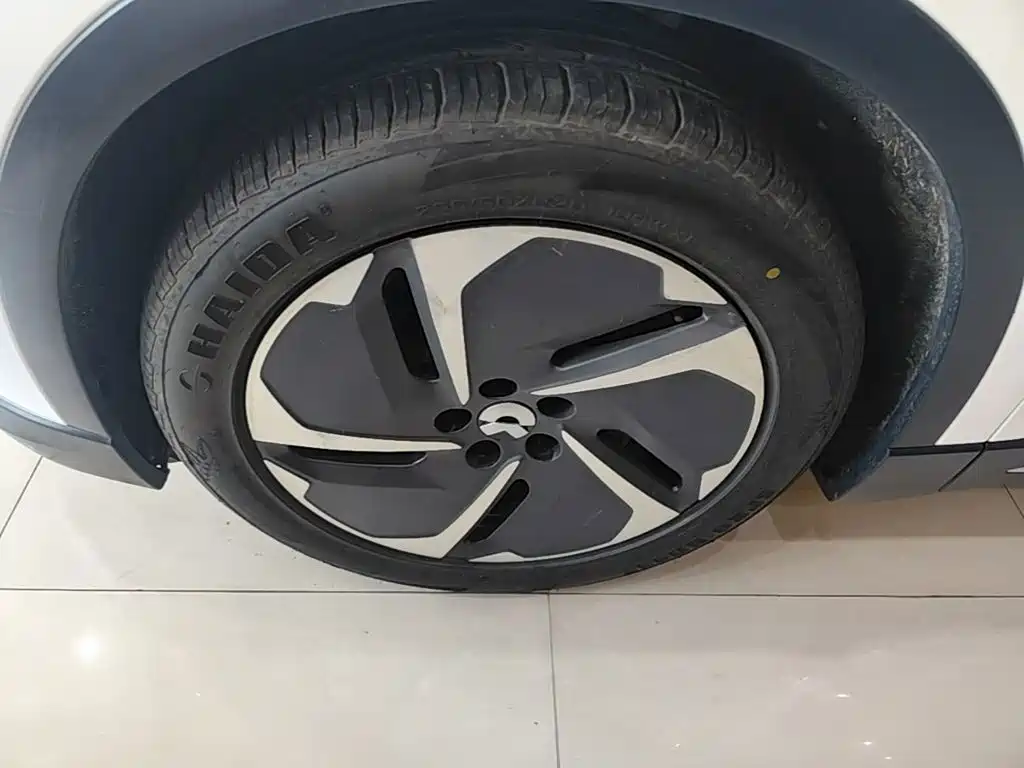 NIO ES6 — миниатюра 23