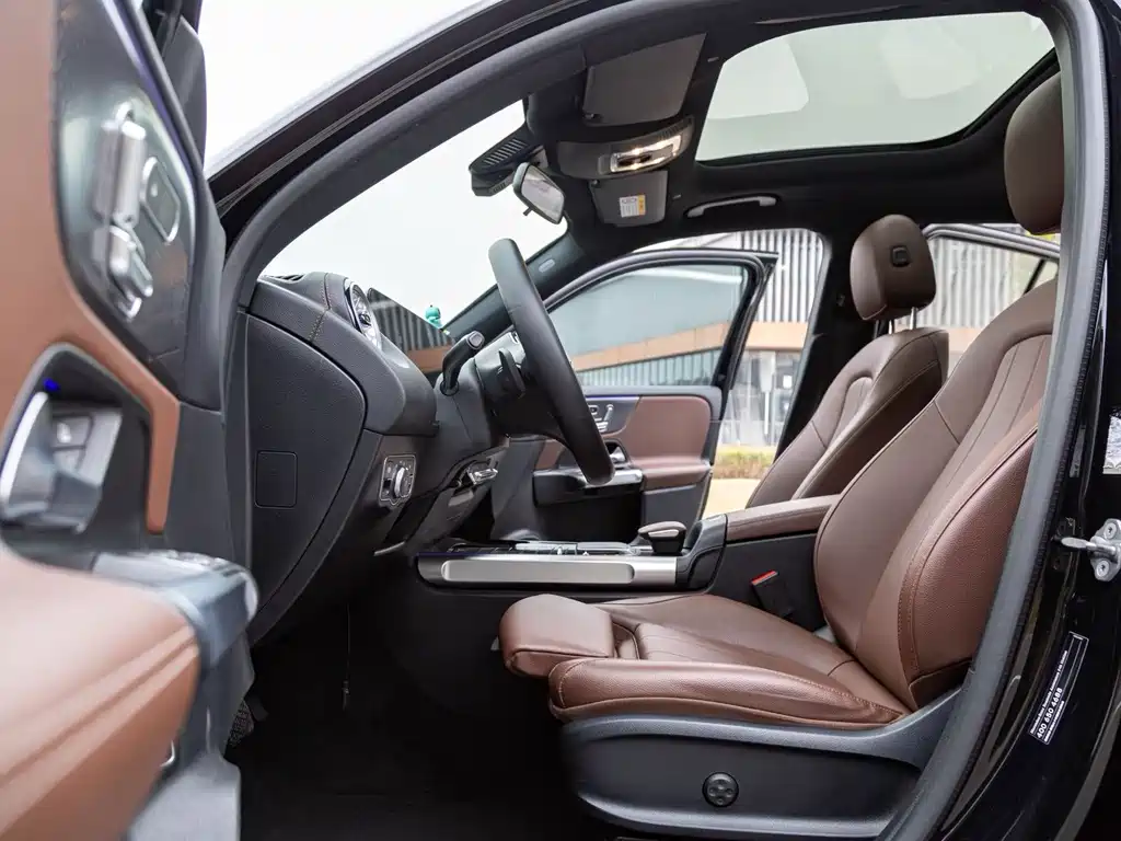 Mercedes-Benz GLB 2023 GLB 220