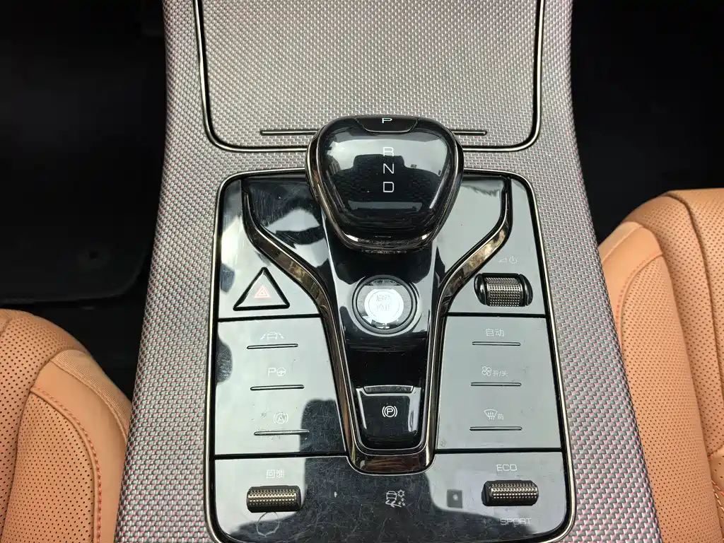 BYD Han — миниатюра 15