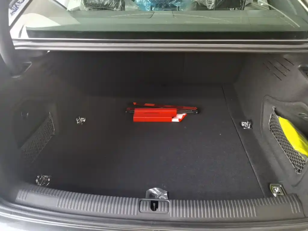Audi A4L — миниатюра 19