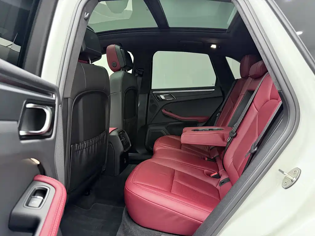 Porsche Macan — миниатюра 25