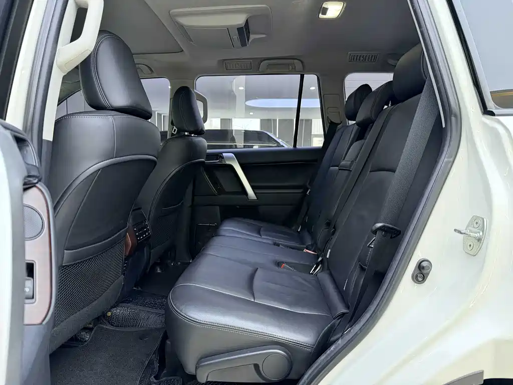 Toyota Prado — миниатюра 5