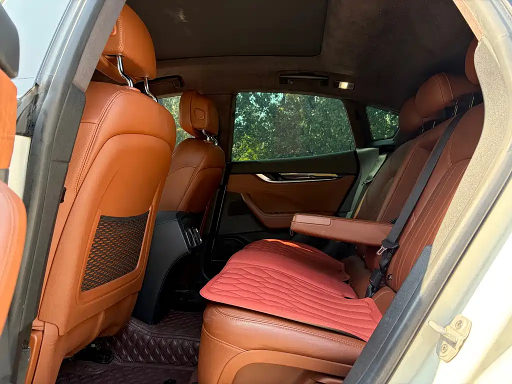 Maserati Levante — миниатюра 10