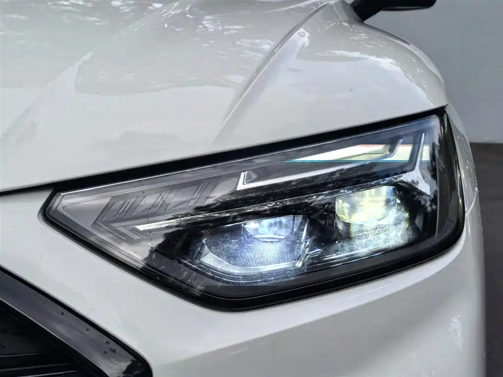 Audi Q5L — миниатюра 13