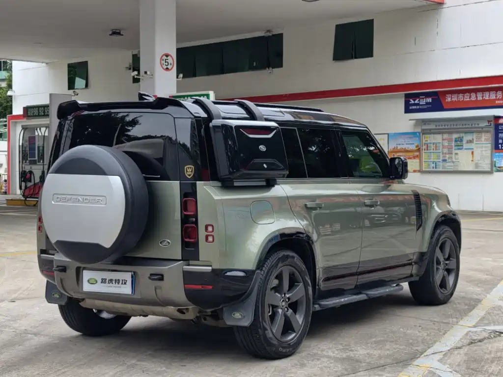 Land Rover Defender — миниатюра 12