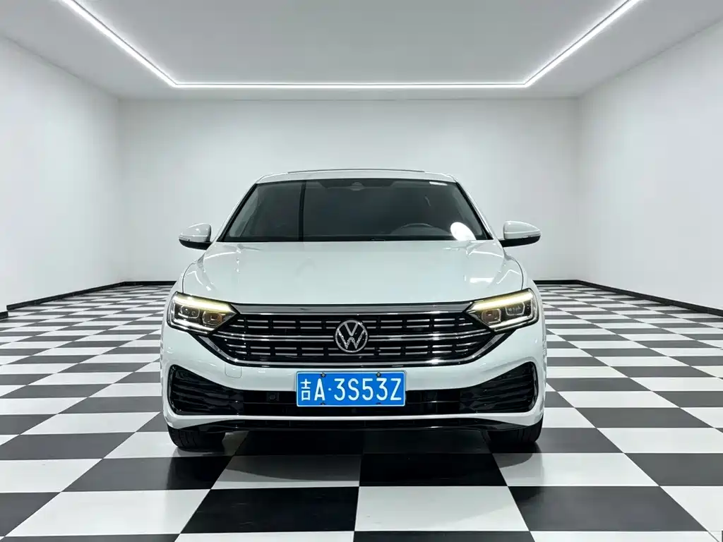 Volkswagen Sagitar — миниатюра 2