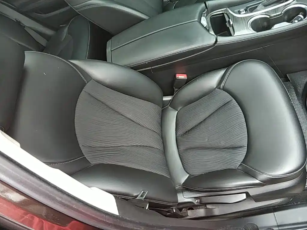Buick Envision Plus — миниатюра 25