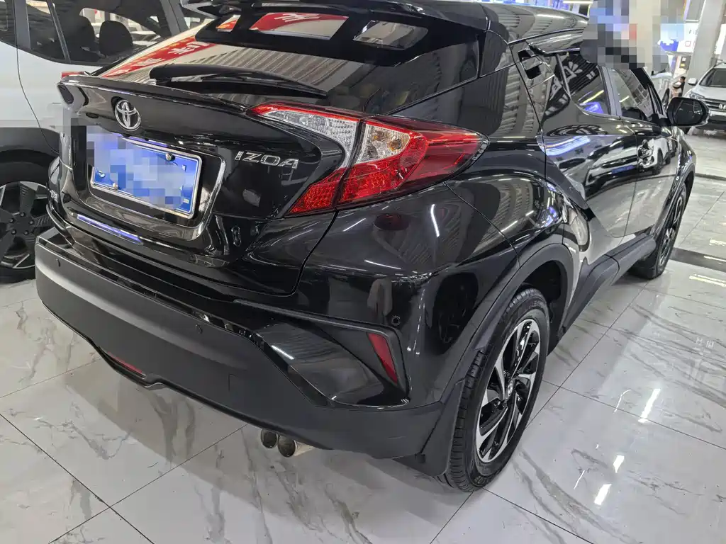 Toyota IZOA - фото 6