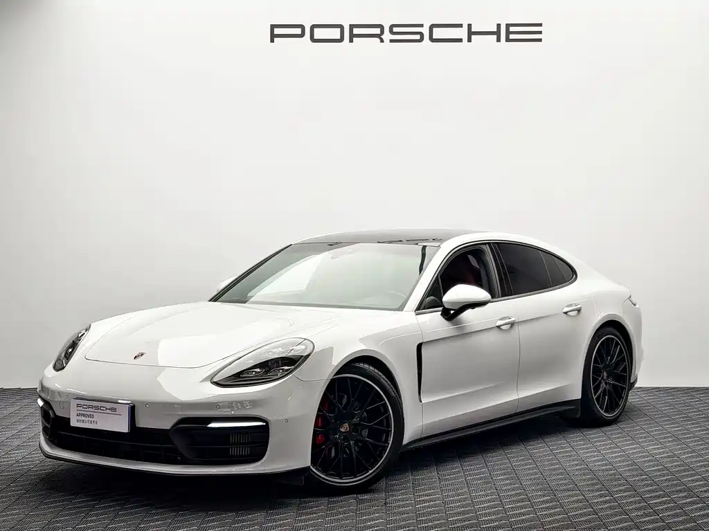 Porsche Panamera 2021