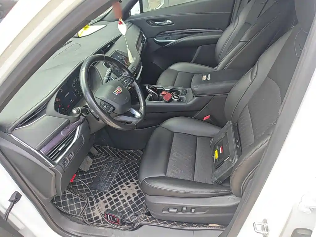 Cadillac XT4 — миниатюра 15