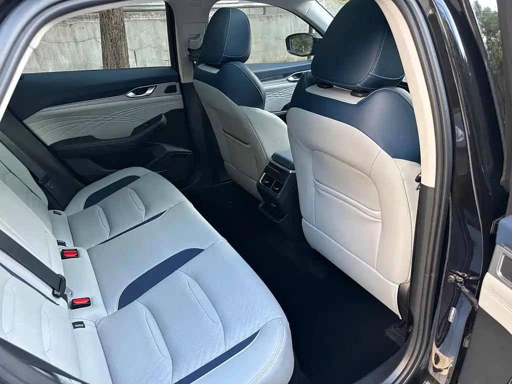 Geely Xingrui — миниатюра 8