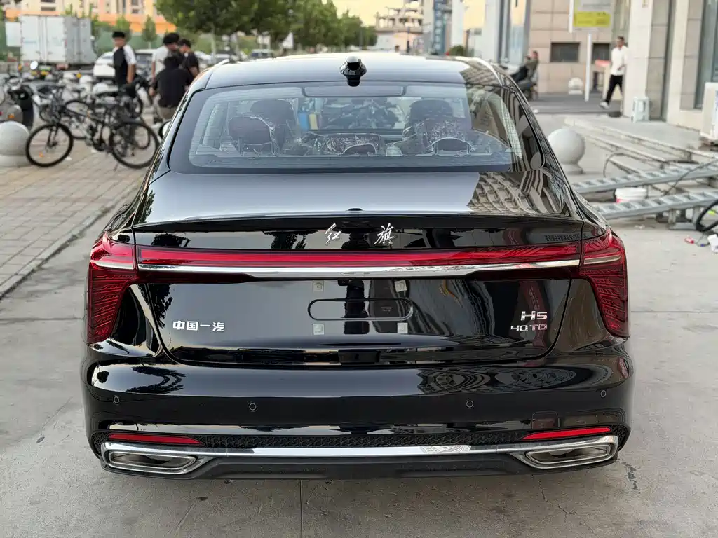 Hongqi Hongqi H5 — миниатюра 7