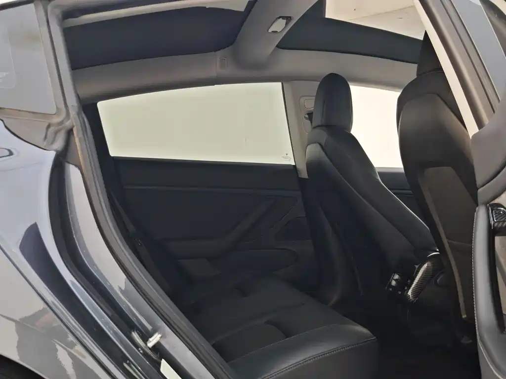 Tesla Model 3 — фотографии объявления, Фото 21