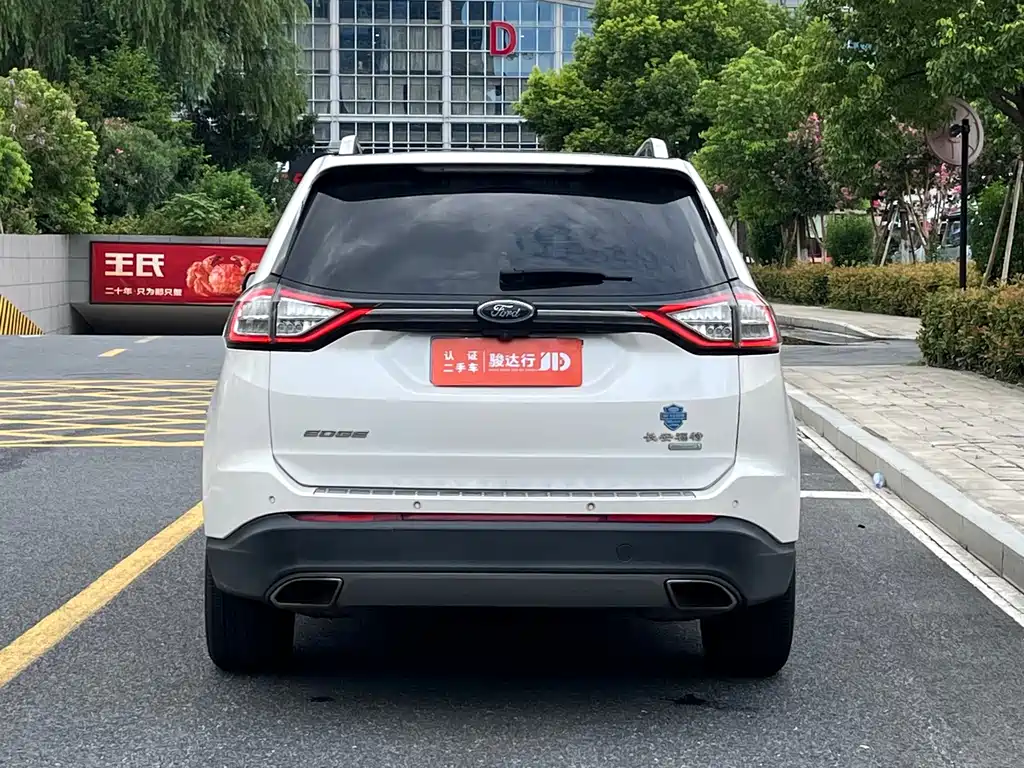 Ford Edge — миниатюра 5