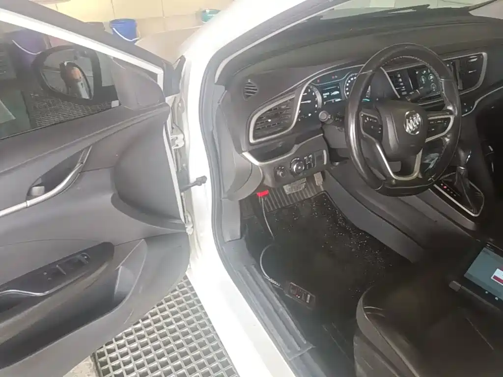 Buick Excelle — миниатюра 16
