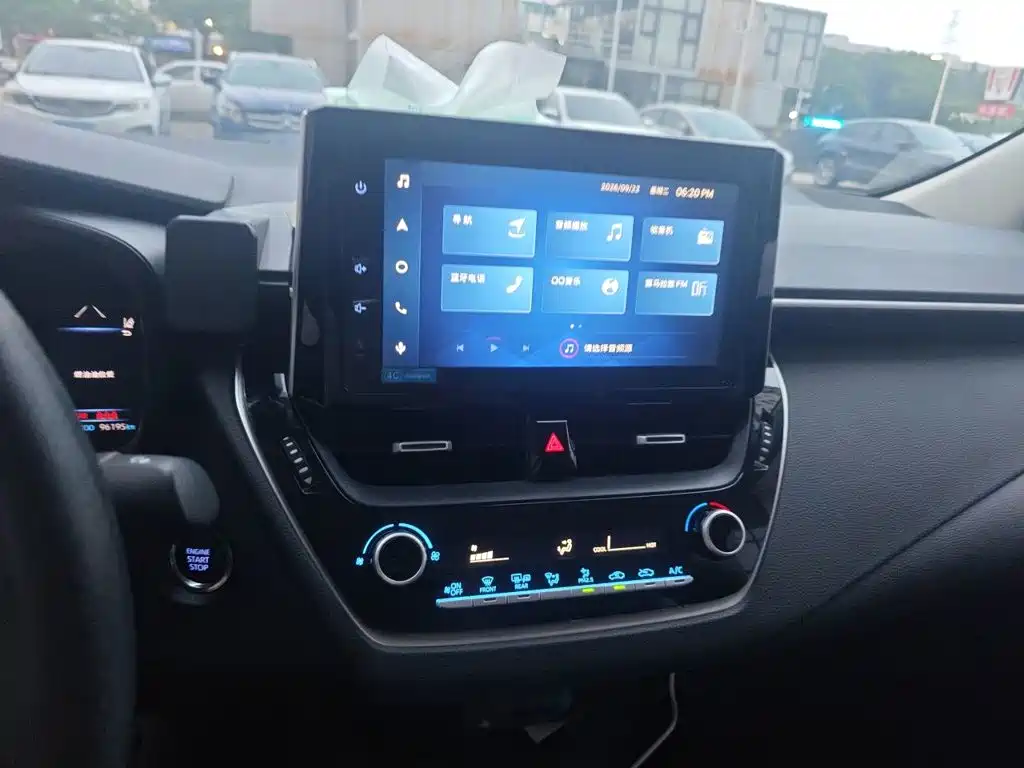 Toyota Corolla — миниатюра 14