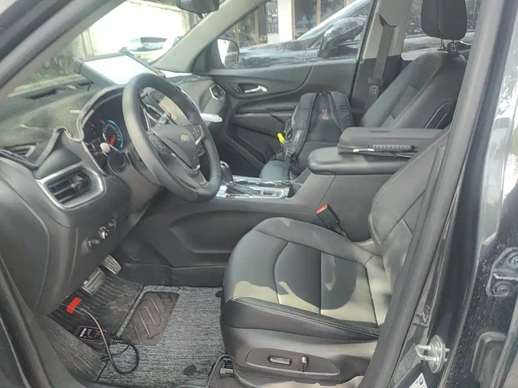 Chevrolet Equinox — миниатюра 15