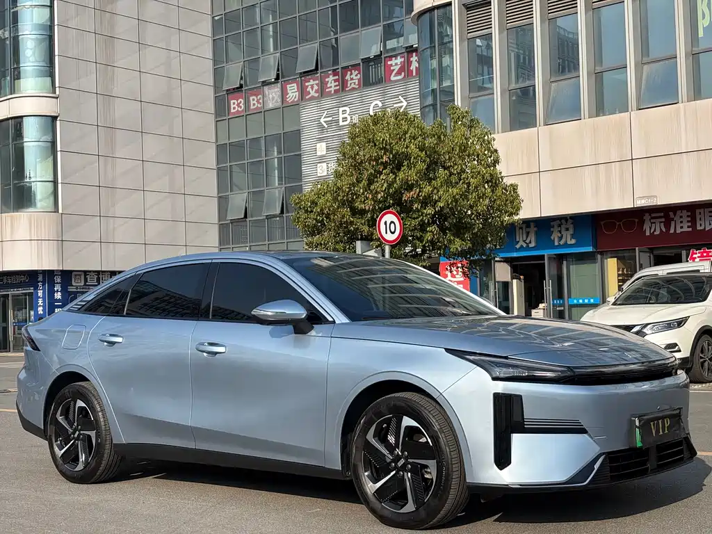 GEELY GALAXY GALAXY L6