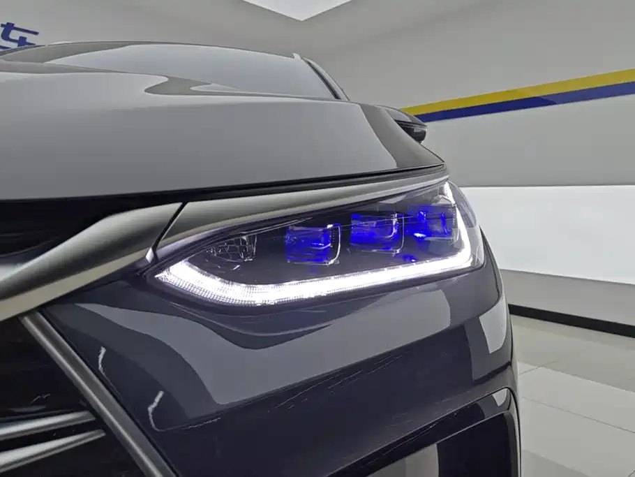 BYD Tang New Energy — миниатюра 5