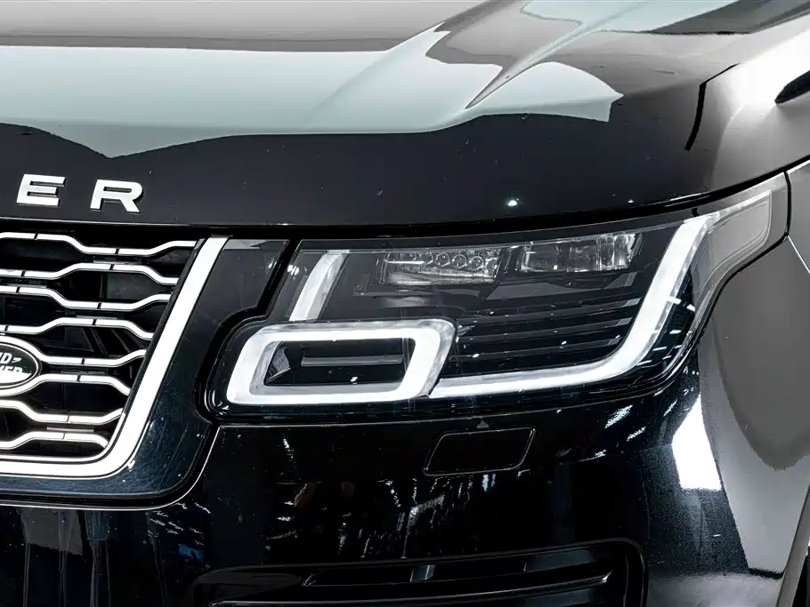 Land Rover Range Rover 2022 3.0 L6 360PS