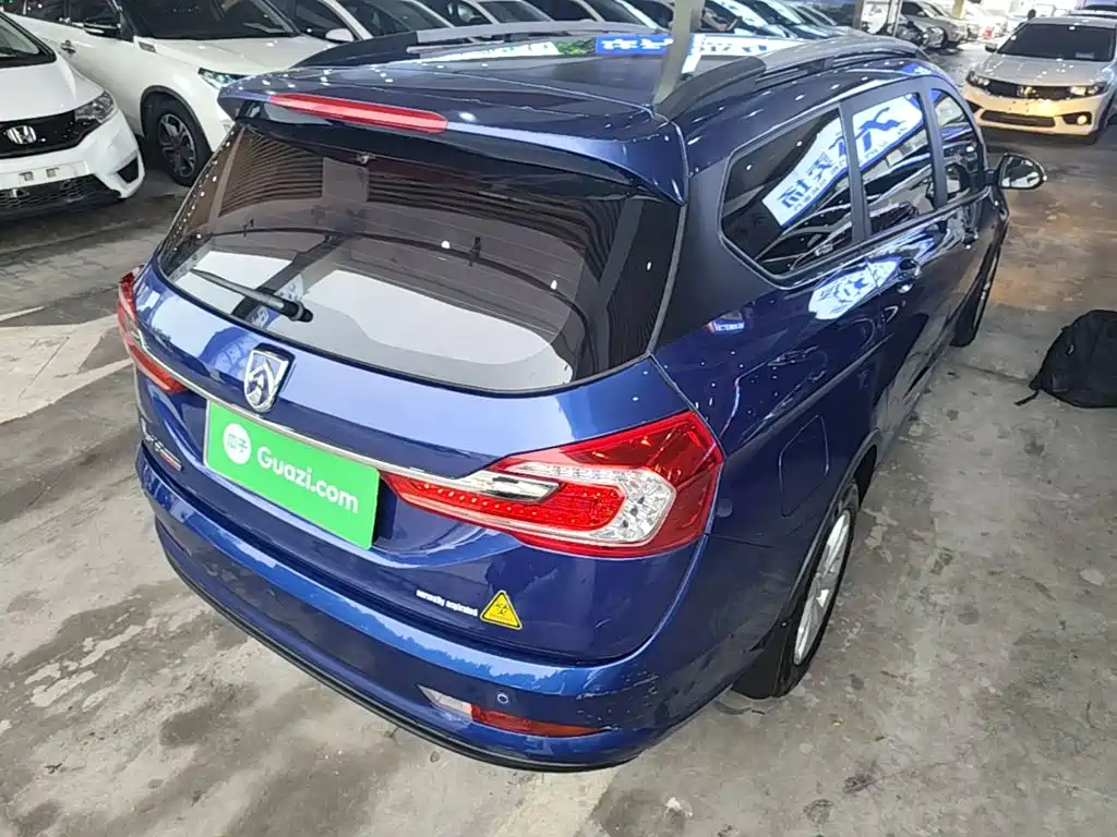 Baojun 310W — миниатюра 7