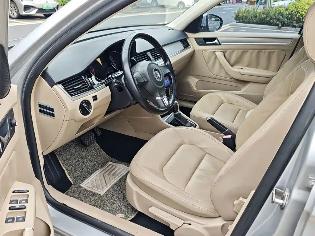 Volkswagen Bora — миниатюра 13