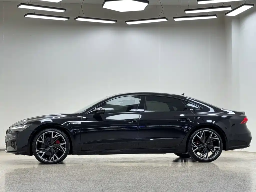 Audi A7L — миниатюра 4