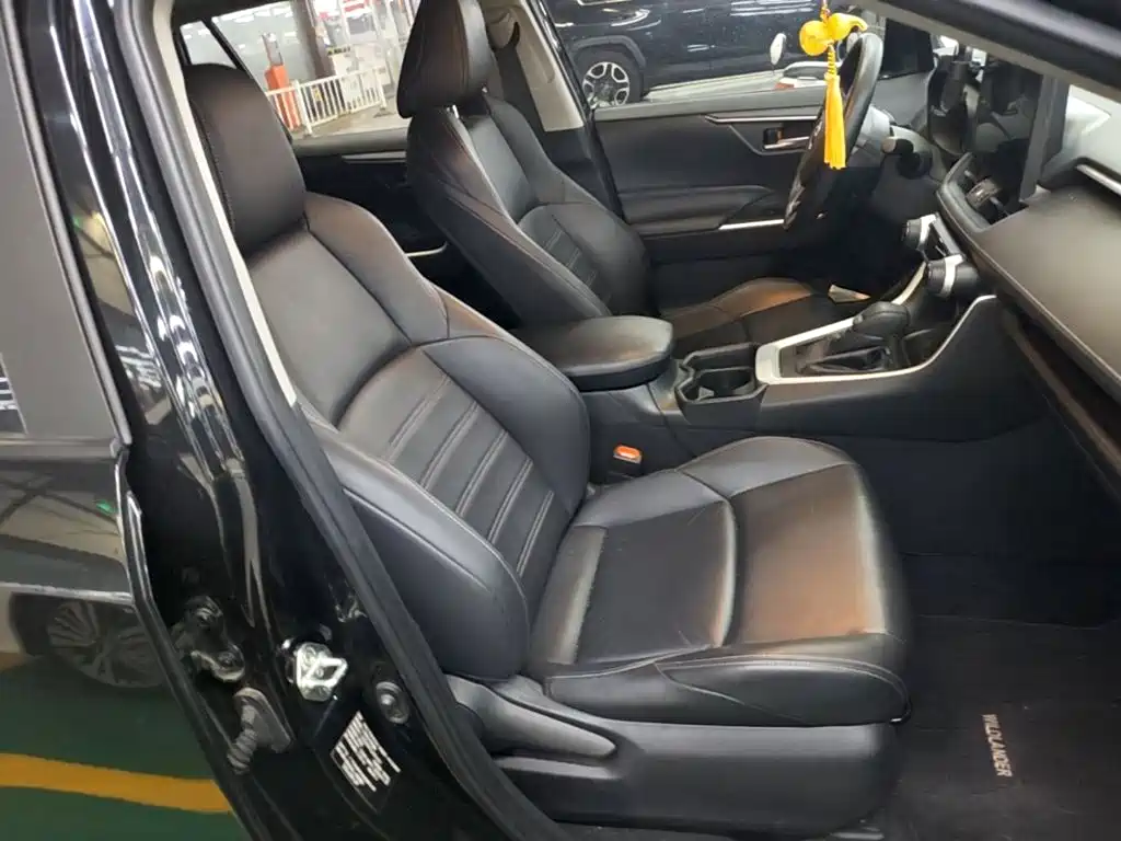 Toyota Wildlander — миниатюра 25