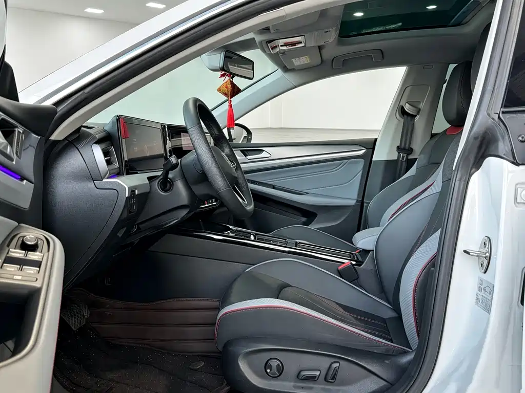 Volkswagen Lamando Lamando L 280TSI DSG Cool Hot Edition, фото 6