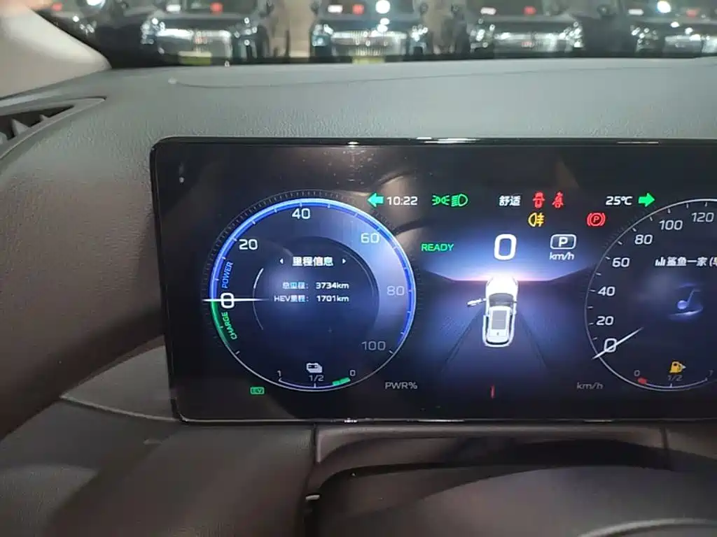 Hongqi HS3 PHEV — фотографии объявления, Фото 12