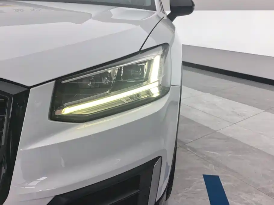Audi Q2L — миниатюра 5