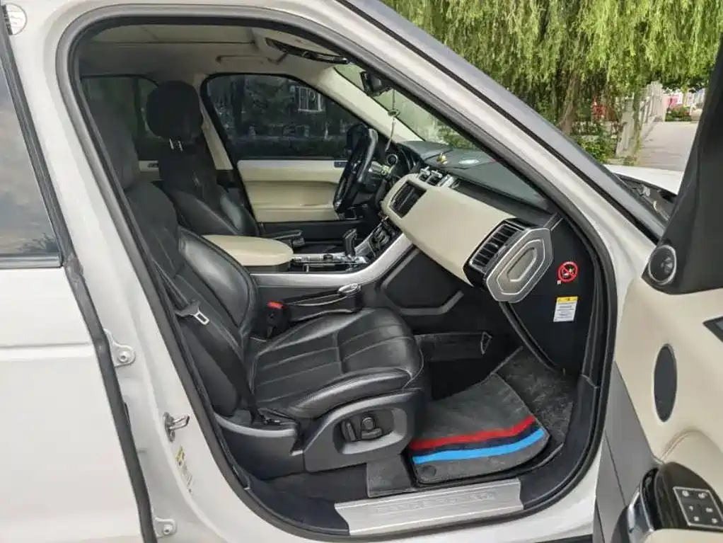 Land Rover Sport — миниатюра 6