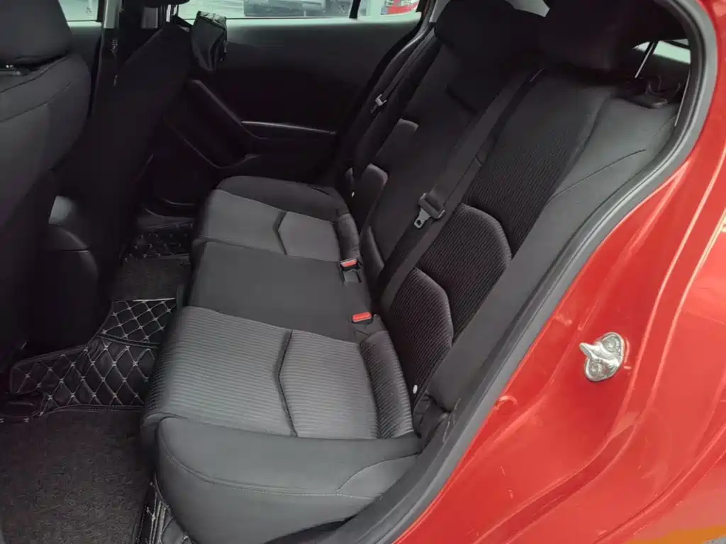 Mazda 3 Axela — миниатюра 17
