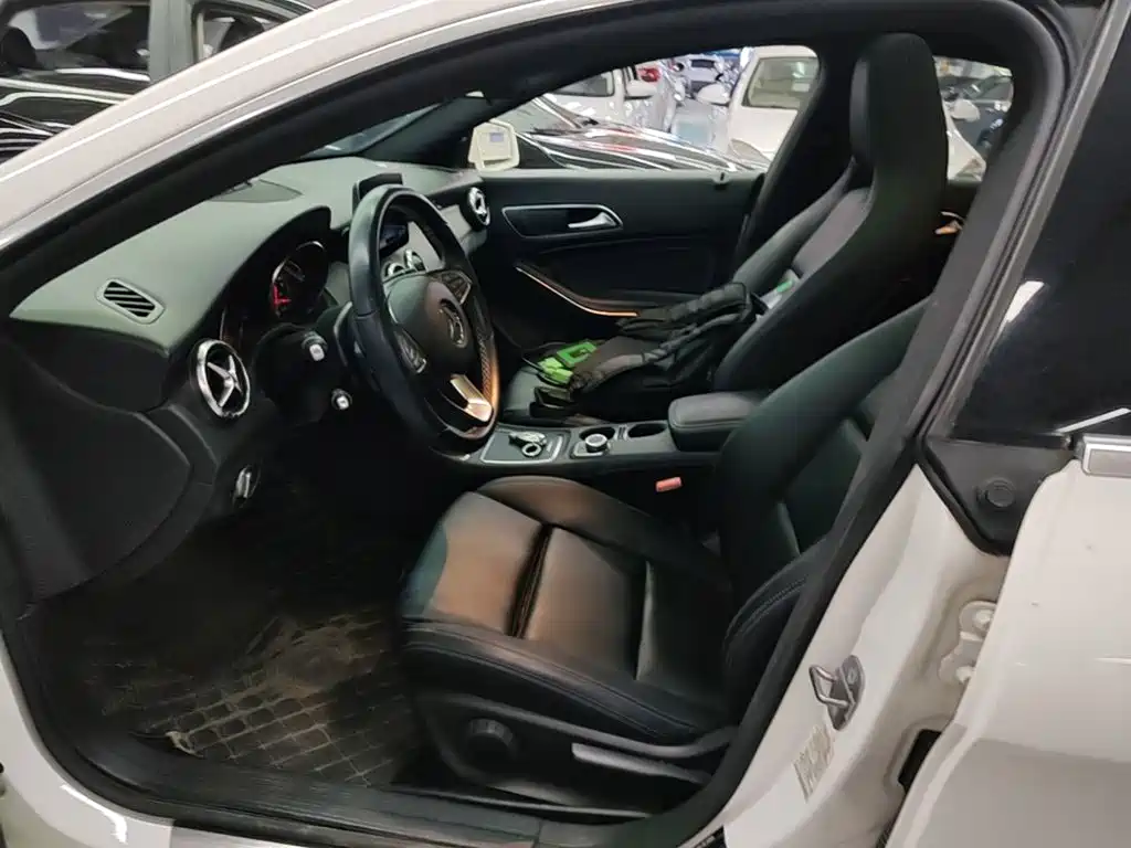 Mercedes-Benz CLA (Import) — миниатюра 15