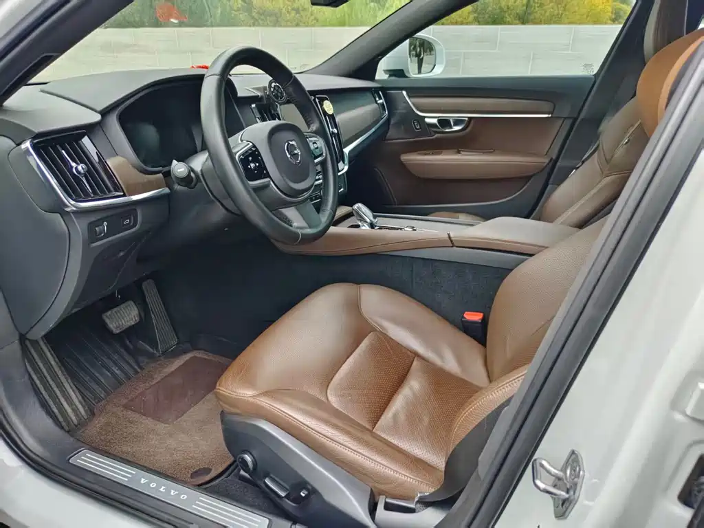 Volvo V90 — миниатюра 4