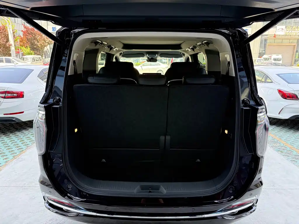 Hongqi Hongqi HQ9 PHEV — миниатюра 29
