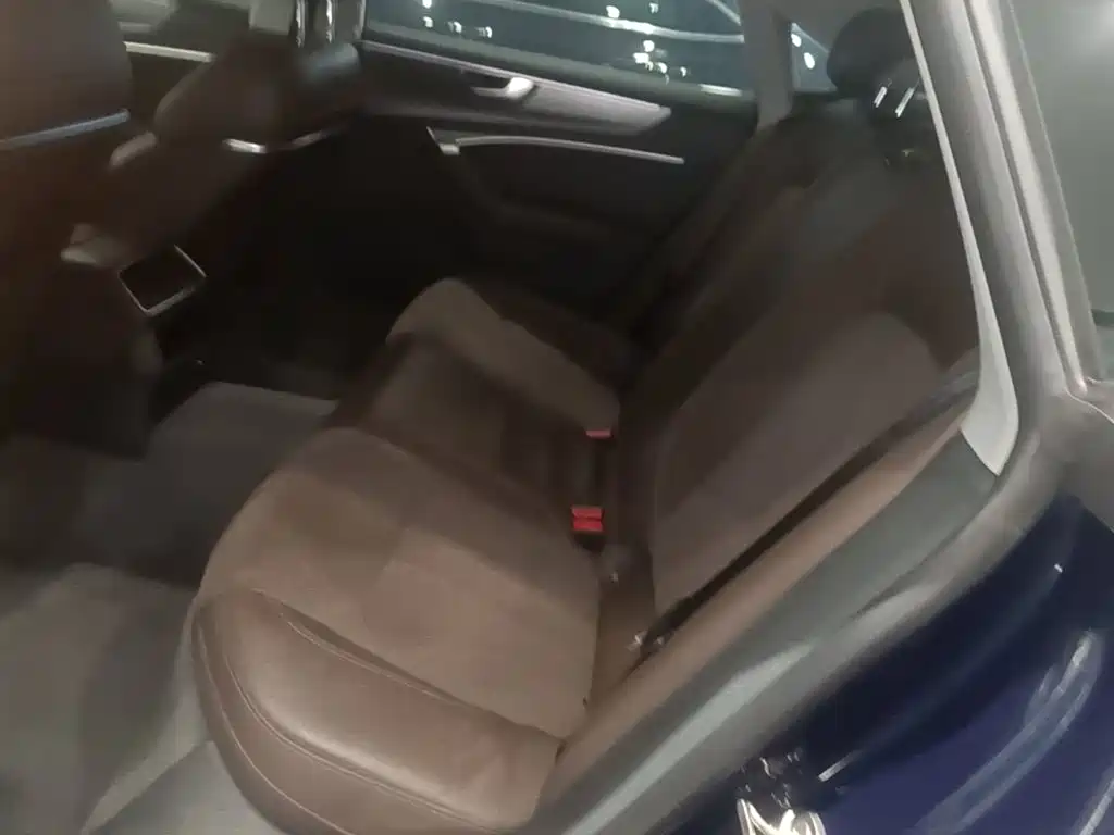 Audi A7L — миниатюра 24