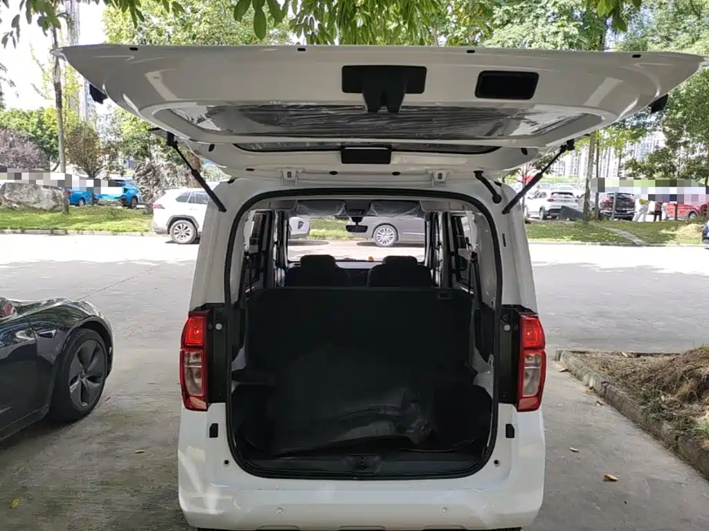 Wuling Zhiguang EV — миниатюра 19