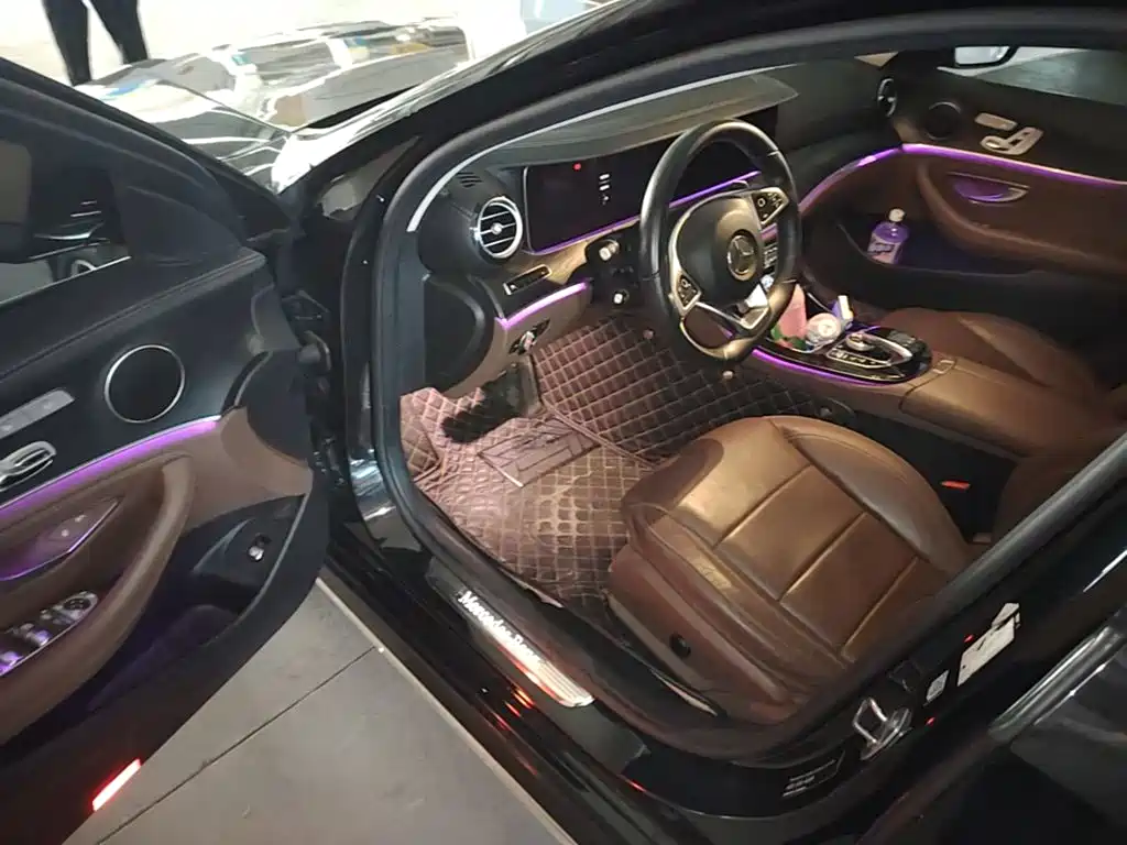 Mercedes-Benz E-Class — миниатюра 16