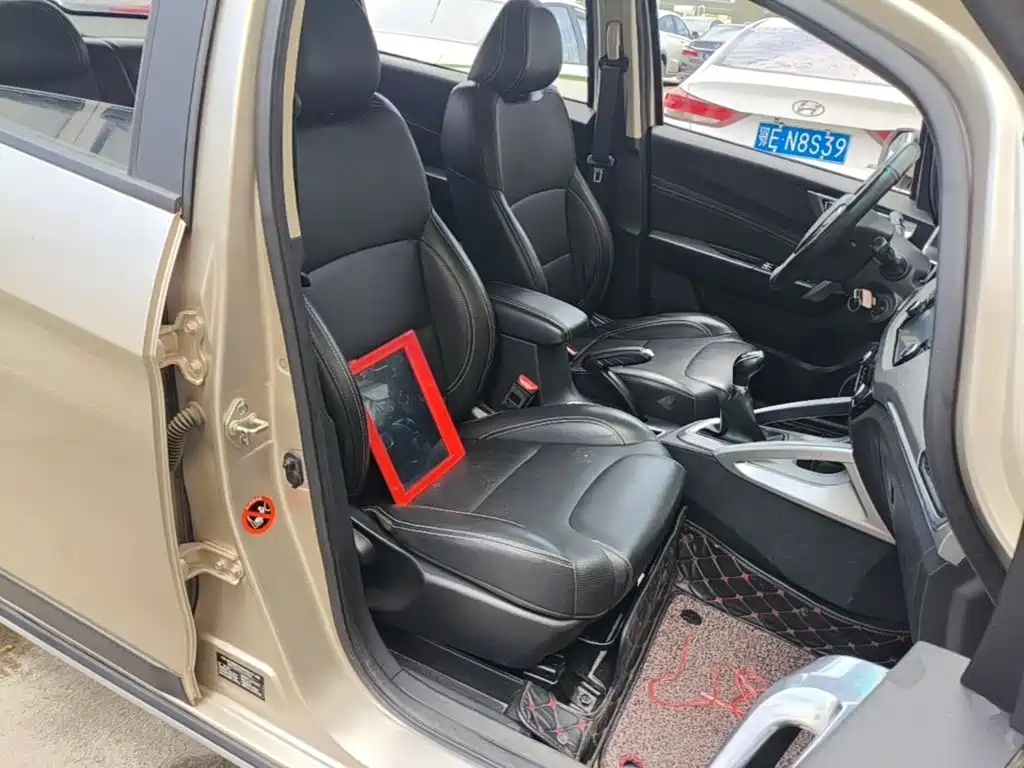 Geely Vision X3 — миниатюра 25