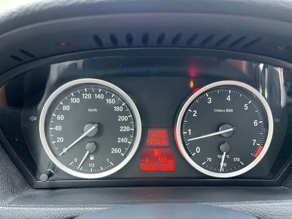 BMW X6 — миниатюра 4