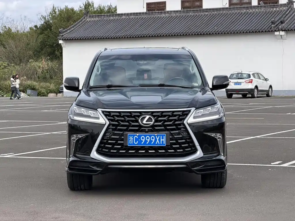 Lexus LX — миниатюра 3