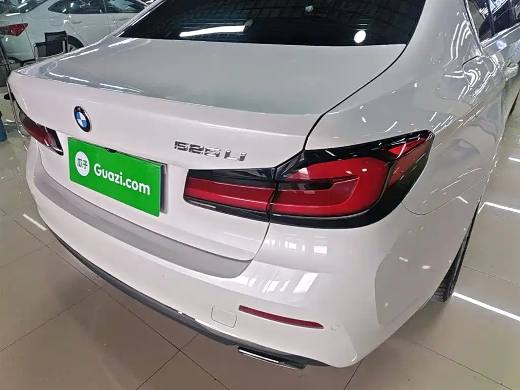 BMW 5 Series 5 2022 525Li Luxury