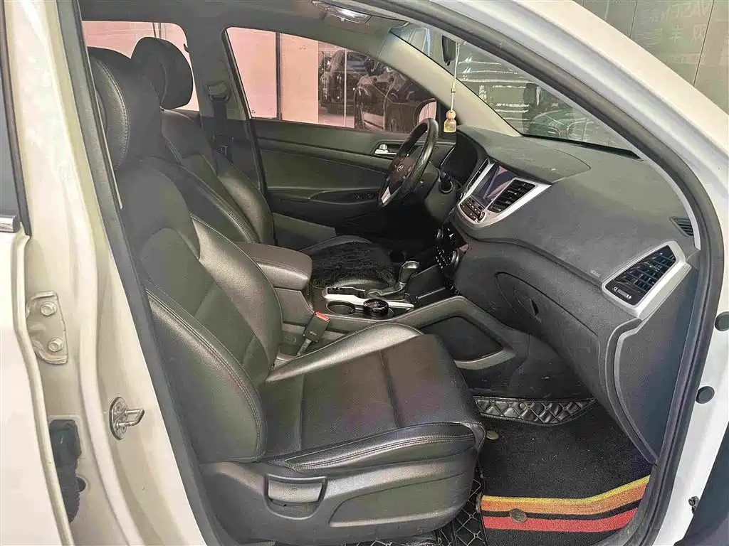 Hyundai Tucson — миниатюра 8