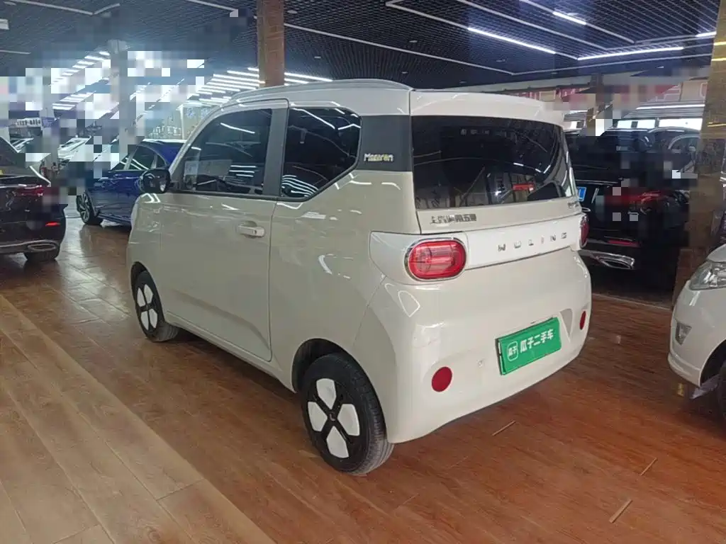 Wuling MINIEV — миниатюра 5
