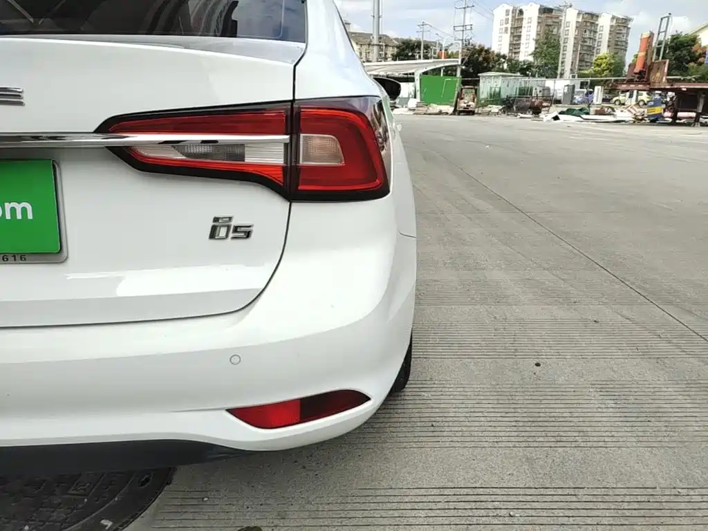 Roewe i5 — миниатюра 8