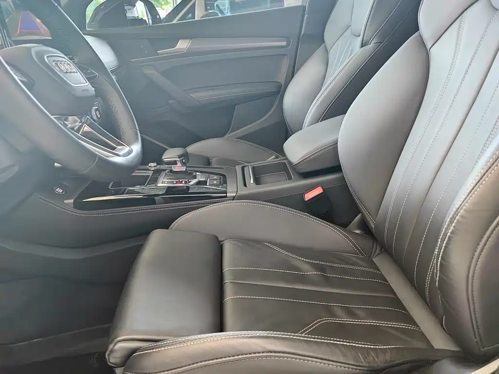 Audi Q5L 2023 40T Luxury
