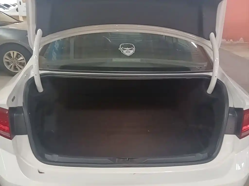 Volkswagen Lamando — миниатюра 19