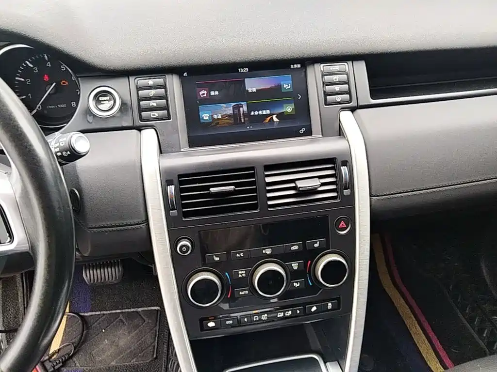 Land Rover Discovery Sport — миниатюра 13